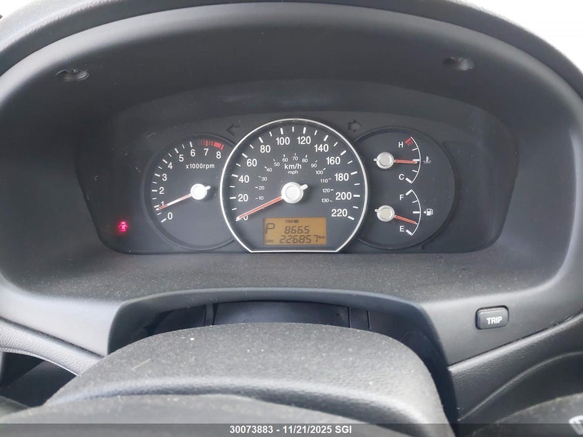 2012 Kia Rondo VIN: KNAHH8A88C7411587 Lot: 30073883