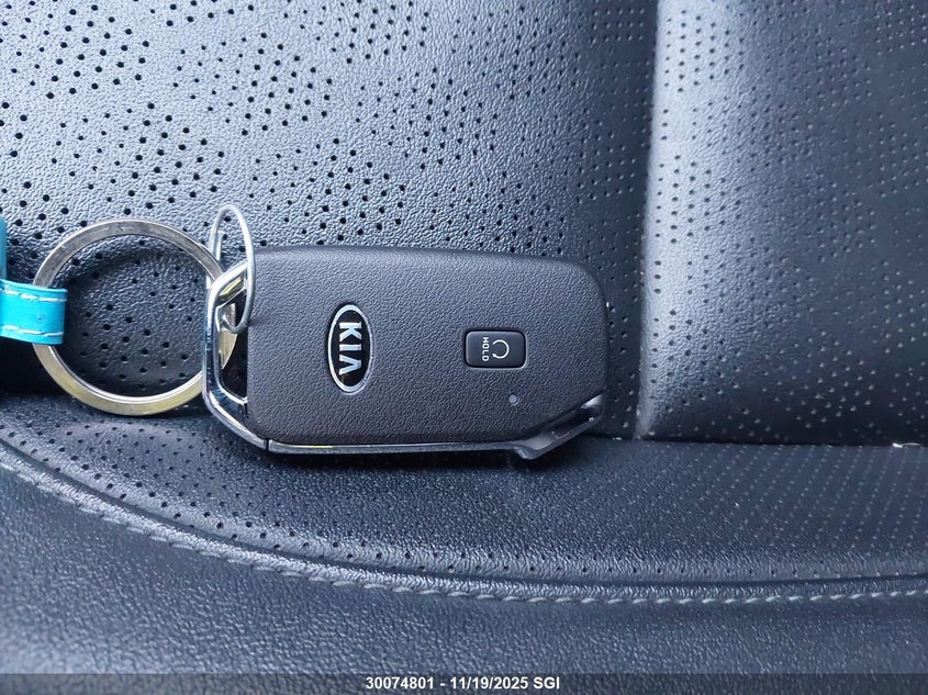 2021 Kia Seltos Sx VIN: KNDETCA22M7060356 Lot: 30074801