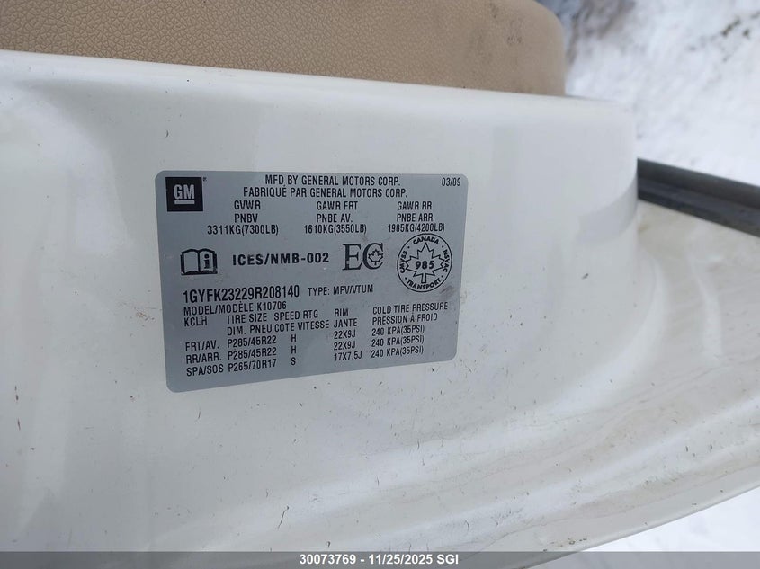 2009 Cadillac Escalade Luxury VIN: 1GYFK23229R208140 Lot: 30073769