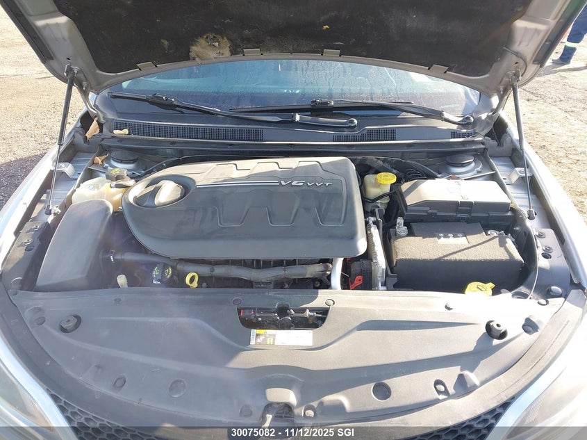 1C3CCCCG4GN153707 2016 CHRYSLER 200 photo no. 10