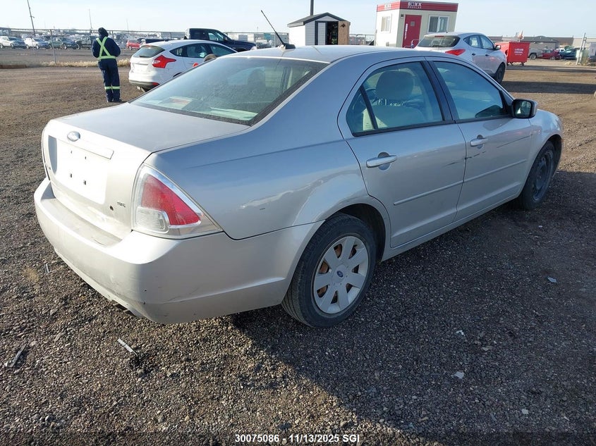 3FAHP07ZX7R182471 2007 FORD FUSION photo no. 4