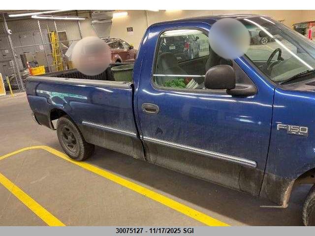 2FTDF172XVCA49526 1997 FORD F-150 photo no. 3