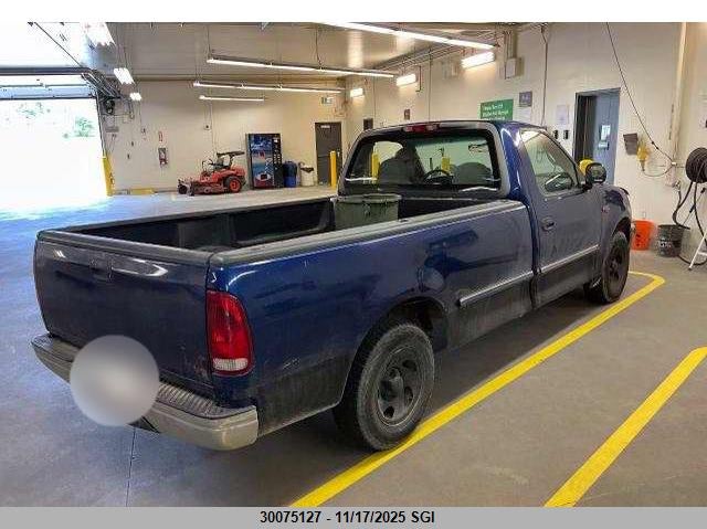2FTDF172XVCA49526 1997 FORD F-150 photo no. 4