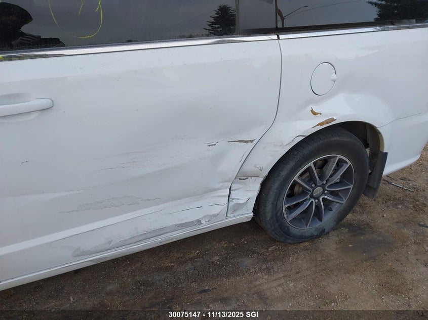 2C4RDGBG5HR882296 2017 DODGE CARAVAN photo no. 6