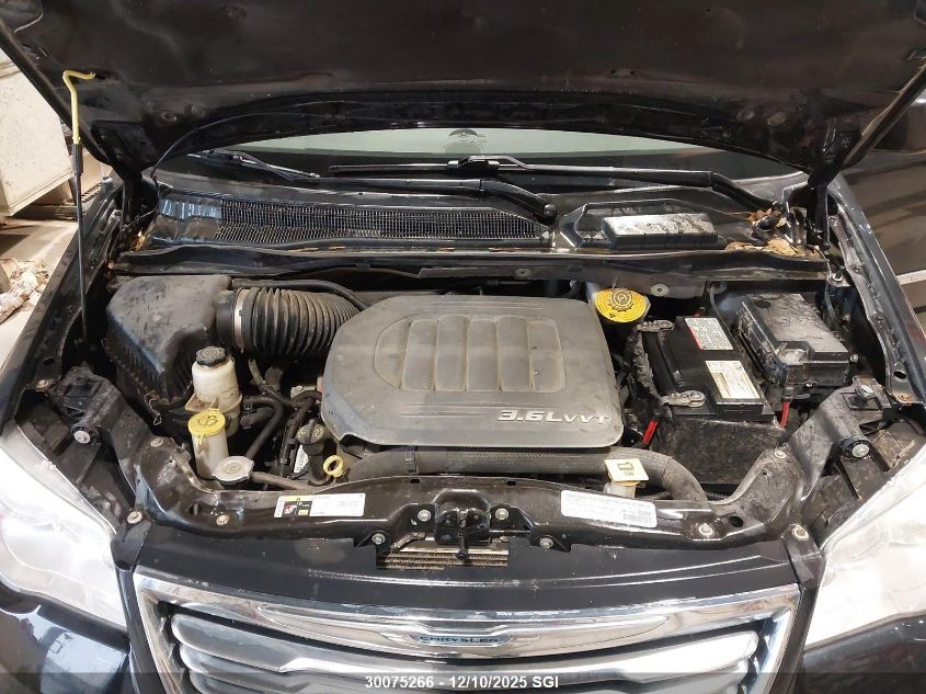 2014 Chrysler Town & Country Touring L VIN: 2C4RC1CG8ER231142 Lot: 30075266