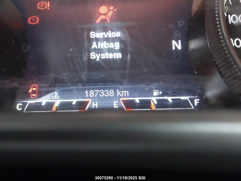 2018 Jeep Cherokee Trailhawk VIN: 1C4PJMBX2JD555815 Lot: 30075290