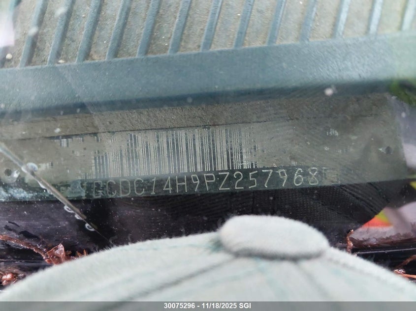 1993 Chevrolet Gmt-400 C1500 VIN: 1GCDC14H9PZ257968 Lot: 30075296