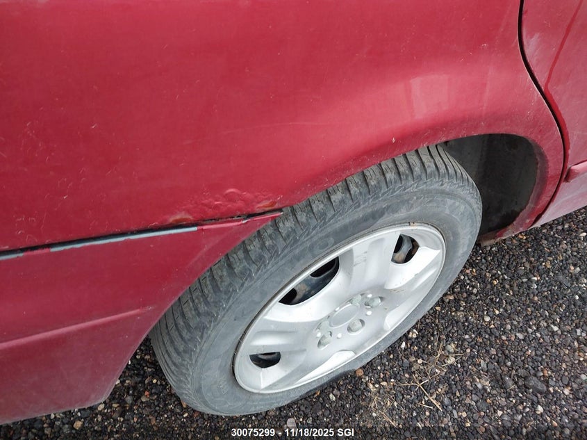 2000 Mazda 626 Es/Lx VIN: 1YVGF22C0Y5116632 Lot: 30075299