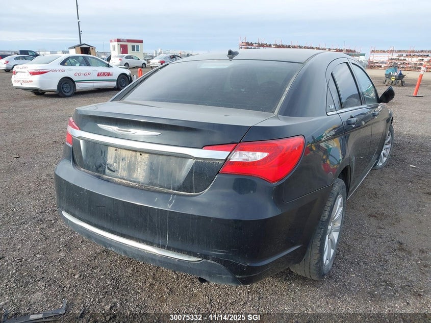 1C3CCBBB3CN105920 2012 CHRYSLER 200 photo no. 4