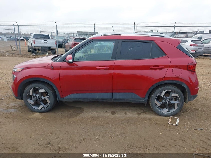 2020 Hyundai Venue Sel/Denim VIN: KMHRC8A32LU017235 Lot: 30074804