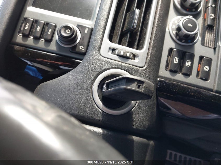 2009 Land Rover Range Rover Supercharged VIN: SALMF13419A302692 Lot: 30074690