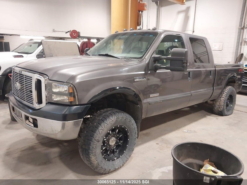 1FTWW31P26EA58516 2006 FORD F350 photo no. 2
