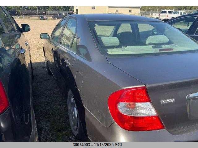 JTDBE32K220085999 2002 TOYOTA CAMRY photo no. 3