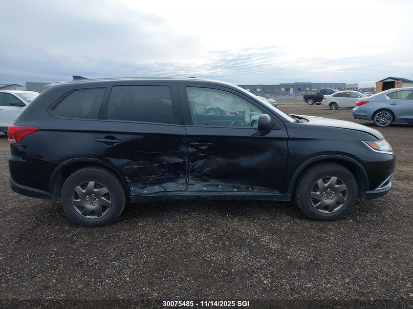 2017 Mitsubishi Outlander Es VIN: JA4AZ2A33HZ607560 Lot: 30075485