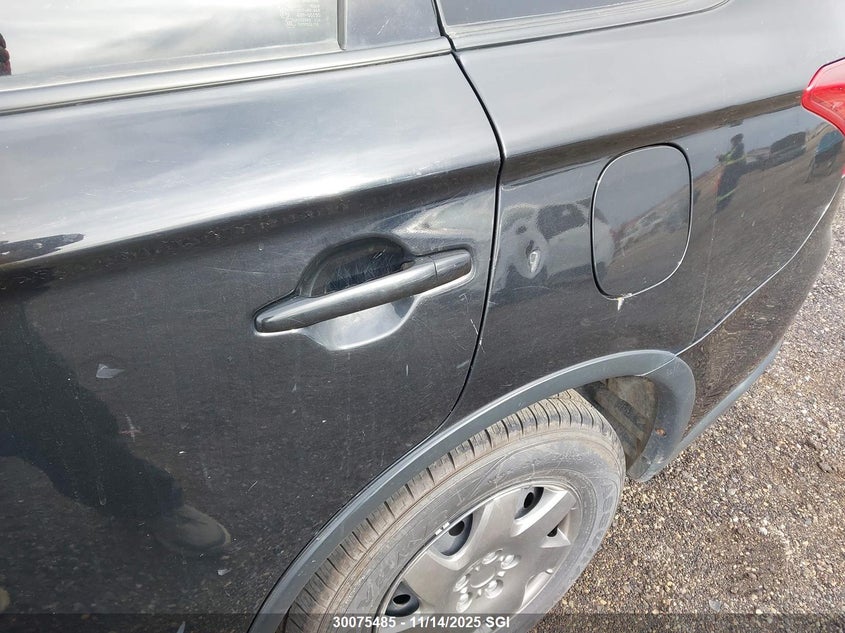 2017 Mitsubishi Outlander Es VIN: JA4AZ2A33HZ607560 Lot: 30075485