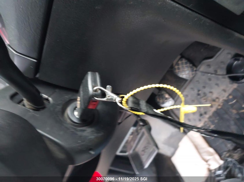 2001 Volkswagen Golf Gl Tdi VIN: WVWBP21J31W057217 Lot: 30070096