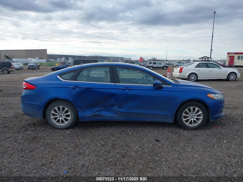 2017 Ford Fusion S VIN: 3FA6P0G77HR255951 Lot: 30075523