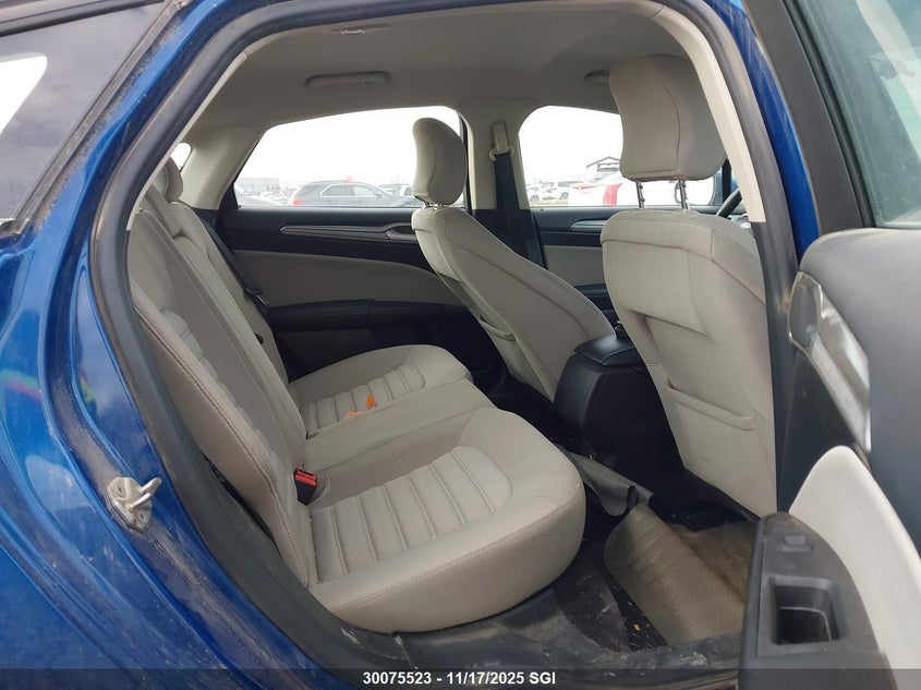 2017 Ford Fusion S VIN: 3FA6P0G77HR255951 Lot: 30075523