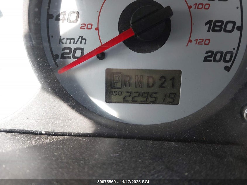 2002 Ford Escape Xlt VIN: 1FMYU04132KB63447 Lot: 30075569