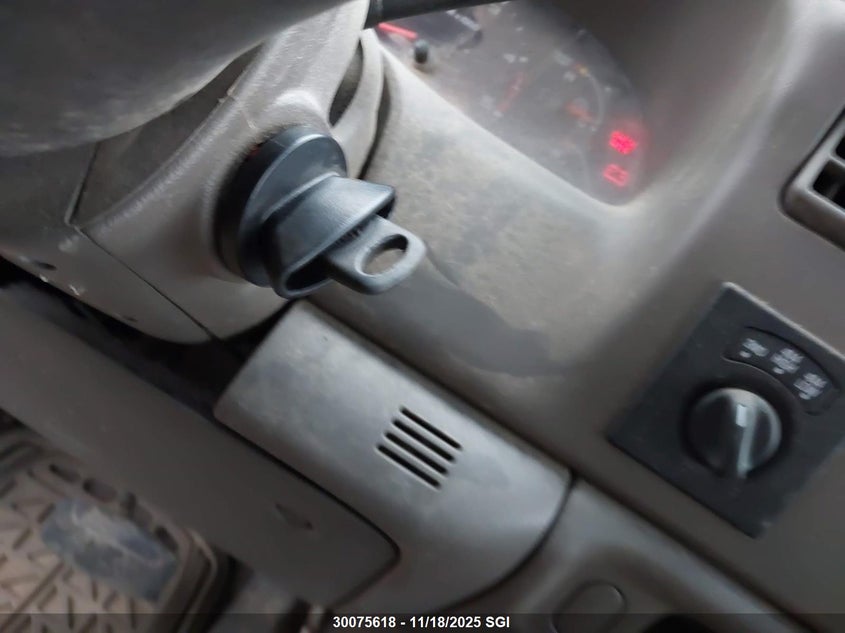 2003 Ford F350 Srw Super Duty VIN: 1FTSW31PX3EC88315 Lot: 30075618