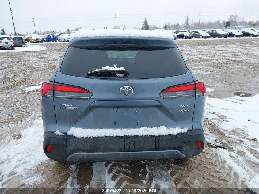 2022 Toyota Corolla Cross Xle VIN: 7MUDAABG7NV014468 Lot: 30075422