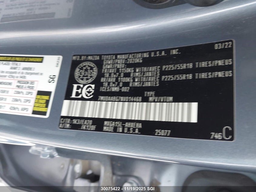 2022 Toyota Corolla Cross Xle VIN: 7MUDAABG7NV014468 Lot: 30075422