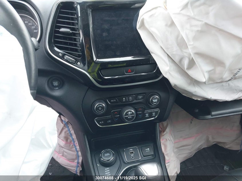 2019 Jeep Cherokee Limited VIN: 1C4PJMDX0KD210135 Lot: 30074688