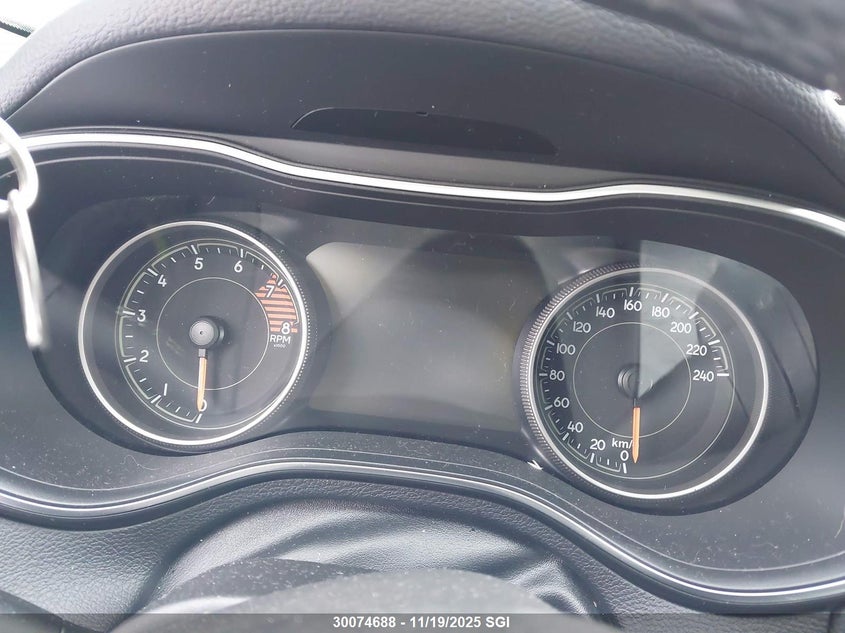 2019 Jeep Cherokee Limited VIN: 1C4PJMDX0KD210135 Lot: 30074688