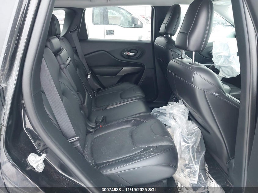 2019 Jeep Cherokee Limited VIN: 1C4PJMDX0KD210135 Lot: 30074688