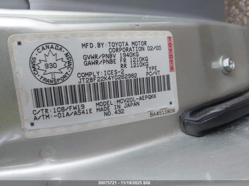 2000 Toyota Camry Ce/Le/Xle VIN: JT2BF22K4Y0262982 Lot: 30075721