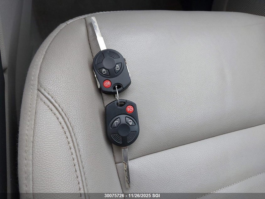 2014 Ford Escape Se VIN: 1FMCU9GX8EUB18172 Lot: 30075726