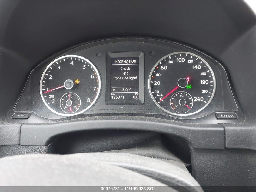 2015 Volkswagen Tiguan S/Se/Sel/R-Line VIN: WVGJV7AX0FW567868 Lot: 30075731