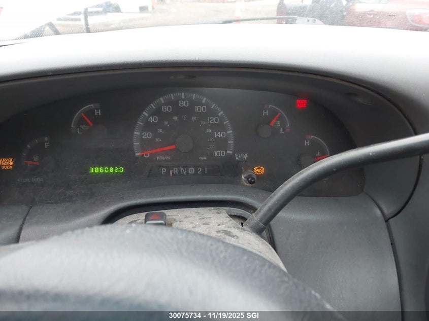 1999 Ford F150 VIN: 2FTRF18W5XCA32658 Lot: 30075734