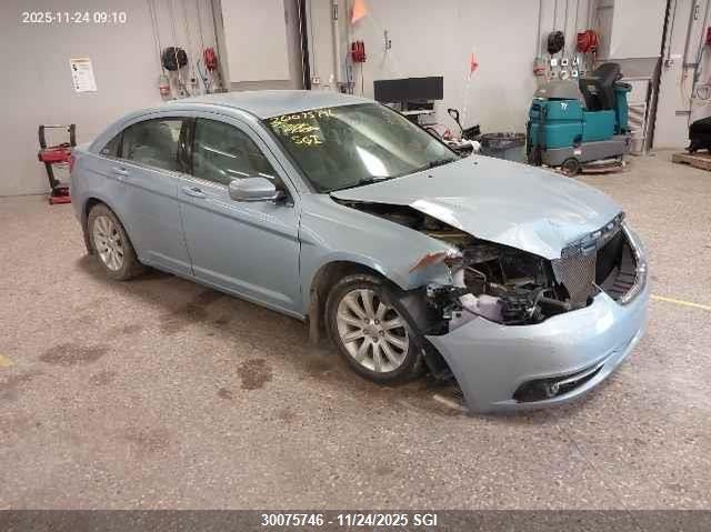 CHRYSLER 200 TOURING