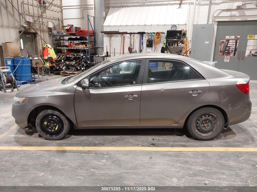 2010 Kia Forte Ex VIN: KNAFU4A26A5073400 Lot: 30075285