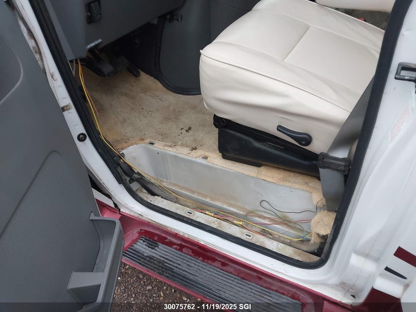 2003 Ford Econoline E450 Super Duty Cutwy Van VIN: 1FDXE45S43HB57856 Lot: 30075762