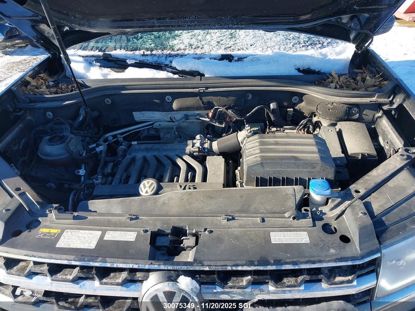 2018 Volkswagen Atlas Execline VIN: 1V2TR2CA2JC596620 Lot: 30075349