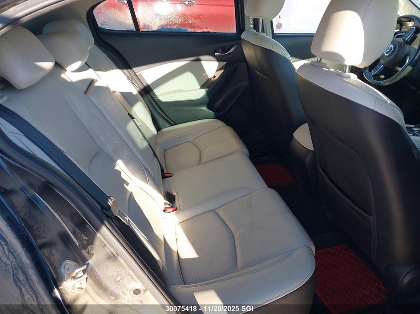 2018 Mazda 3 Grand Touring VIN: 3MZBN1M32JM243826 Lot: 30075418