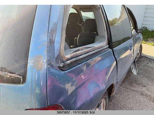 2FMZA57472BA67170 2002 FORD WINDSTAR photo no. 3