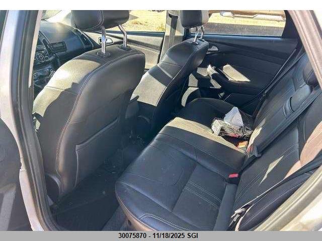 1FAHP3J23CL144523 2012 FORD FOCUS photo no. 8
