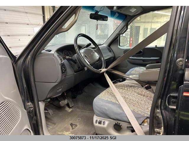 1FTRW08L81KE32247 2001 FORD F-150 photo no. 5