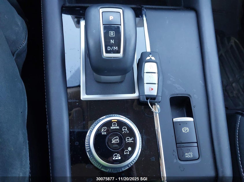 2024 Mitsubishi Outlander Es VIN: JA4J4UA83RZ630134 Lot: 30075877