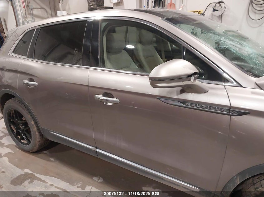 2019 Lincoln Nautilus Reserve VIN: 2LMPJ8L94KBL42301 Lot: 30075132