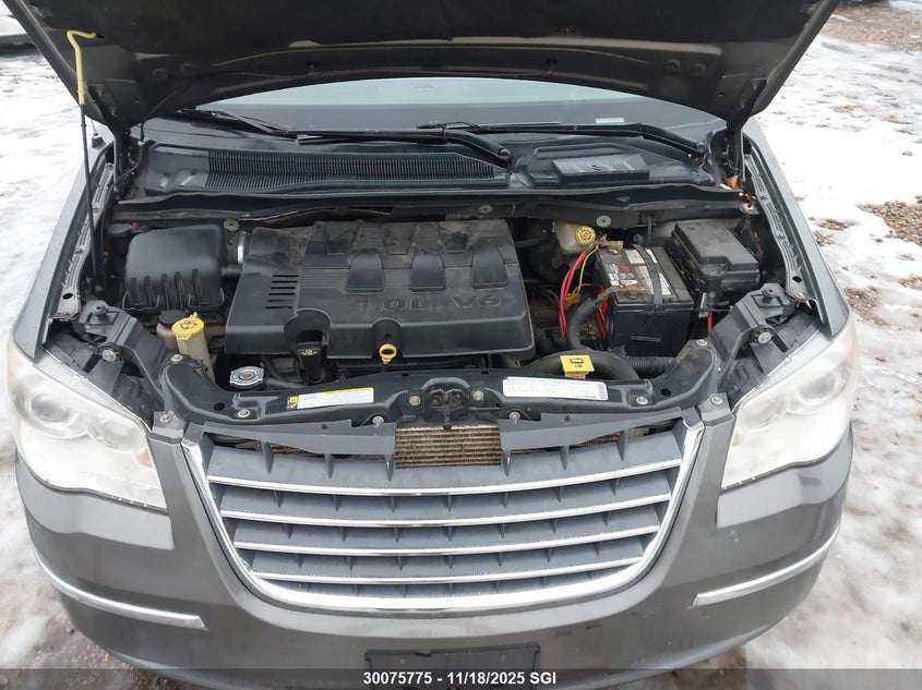 2010 Chrysler Town & Country Limited VIN: 2A4RR6DX3AR217969 Lot: 30075775