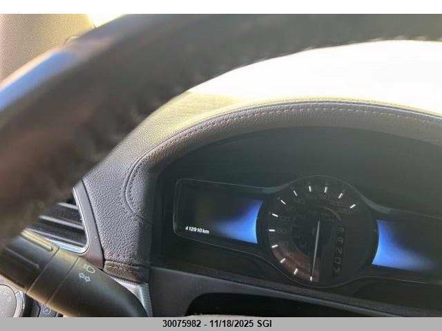 2011 Lincoln Mkx VIN: 2LMDJ8JK1BBJ17987 Lot: 30075982