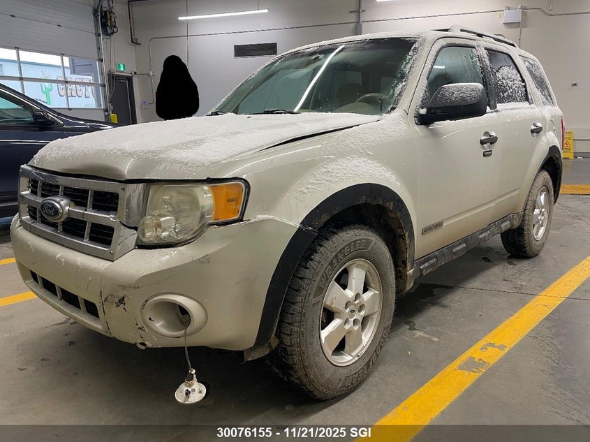 1FMCU93Z18KA15313 2008 FORD ESCAPE photo no. 2