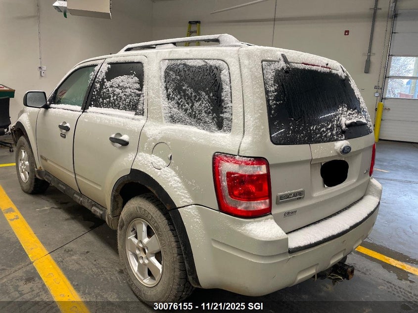 1FMCU93Z18KA15313 2008 FORD ESCAPE photo no. 3