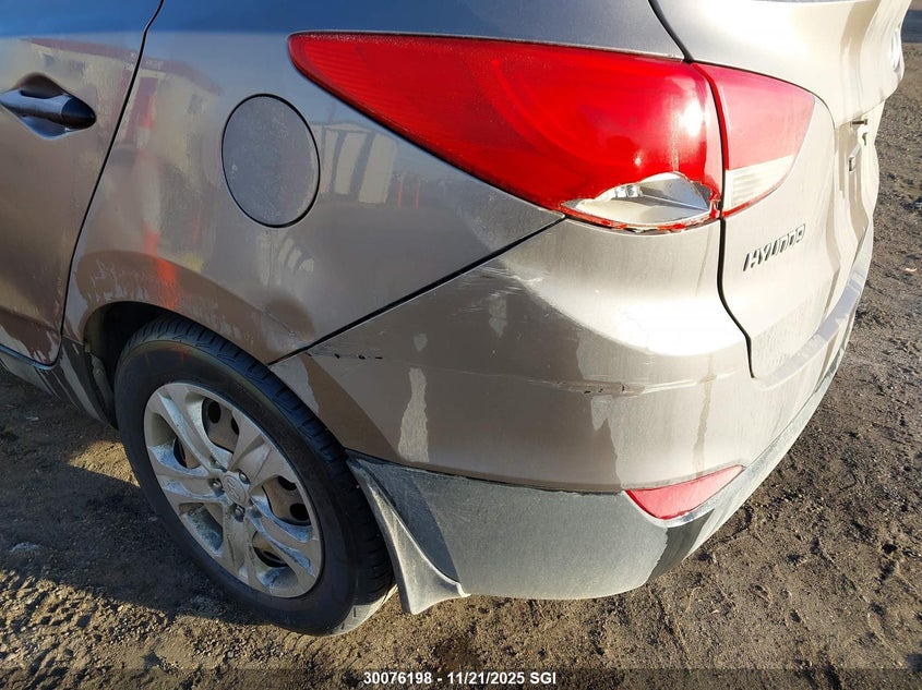 KM8JT3AC6CU471701 2012 HYUNDAI TUCSON photo no. 6
