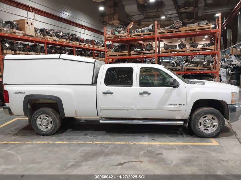 2008 Chevrolet Silverado K2500 Heavy Duty VIN: 1GCHK23K98F220302 Lot: 30068042