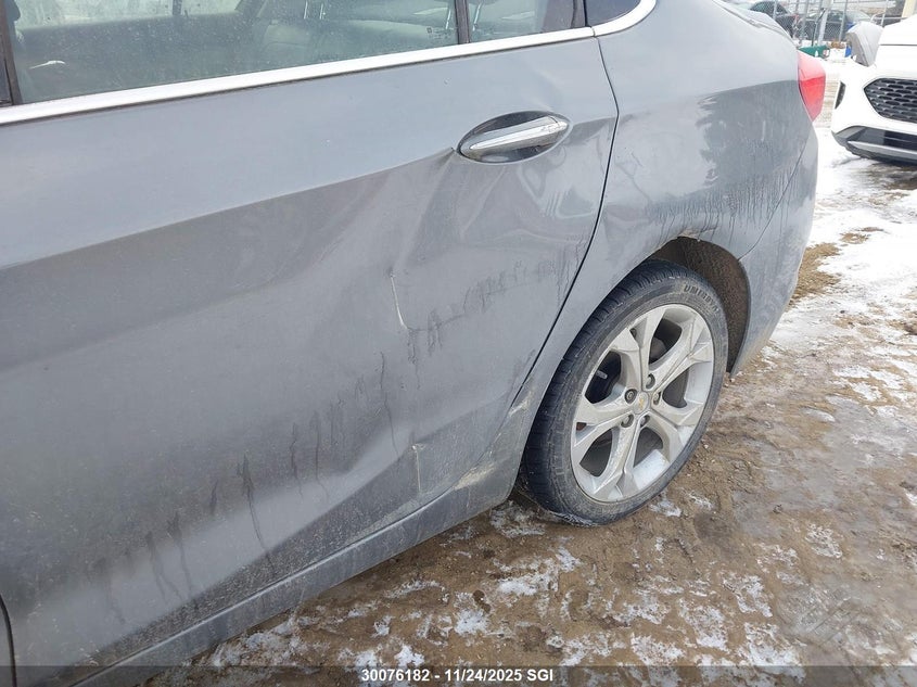 2018 Chevrolet Cruze Premier VIN: 1G1BF5SM8J7129044 Lot: 30076182